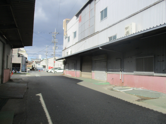 【貸倉庫】大阪府大阪市生野区巽南（右側）