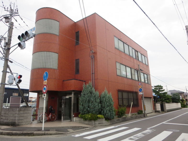 【貸事務所】大阪府高槻市唐崎中(3階部分)