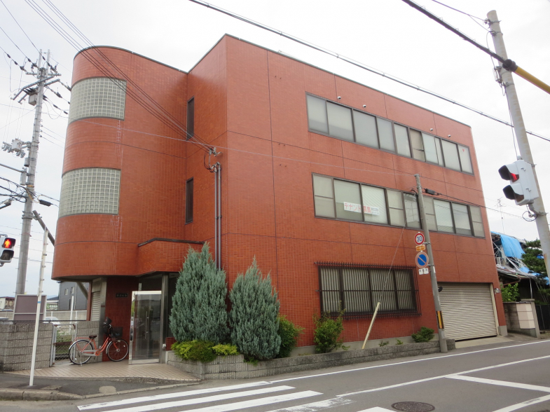 【貸事務所】大阪府高槻市唐崎中(2階部分)