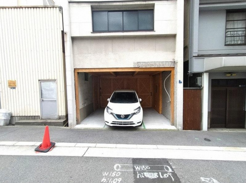 【貸倉庫・事務所】大阪府大阪市中央区高津