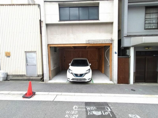 【貸倉庫・事務所】大阪府大阪市中央区高津