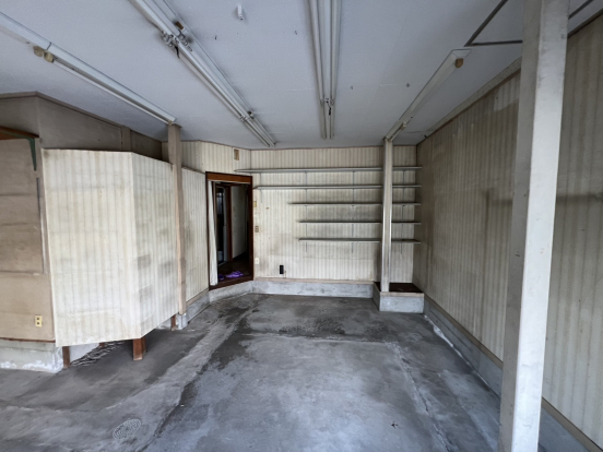 【貸倉庫・事務所・店舗】大阪府摂津市鳥飼本町