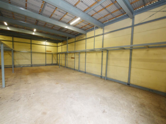 【貸倉庫】大阪府高槻市東天川