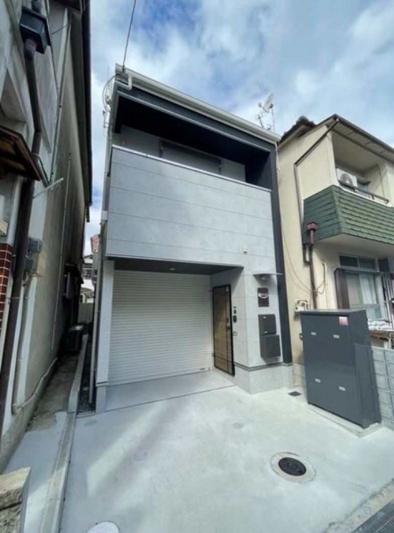 【貸ガレージハウス】大阪府枚方市長尾家具町