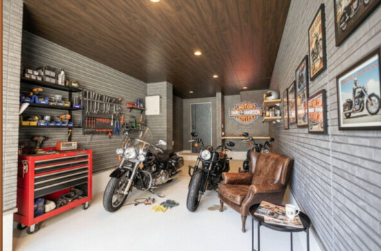 【貸ガレージハウス】大阪府枚方市長尾家具町