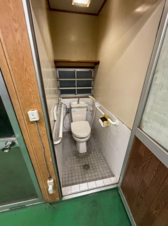 【貸倉庫】大阪府枚方市長尾家具町