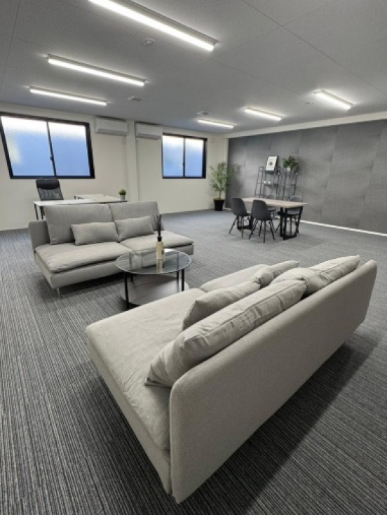 【貸店舗・事務所】兵庫県川西市久代