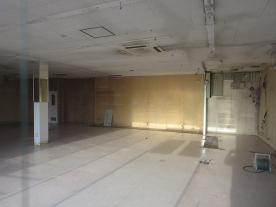 【貸店舗事務所倉庫】大阪府摂津市鳥飼中