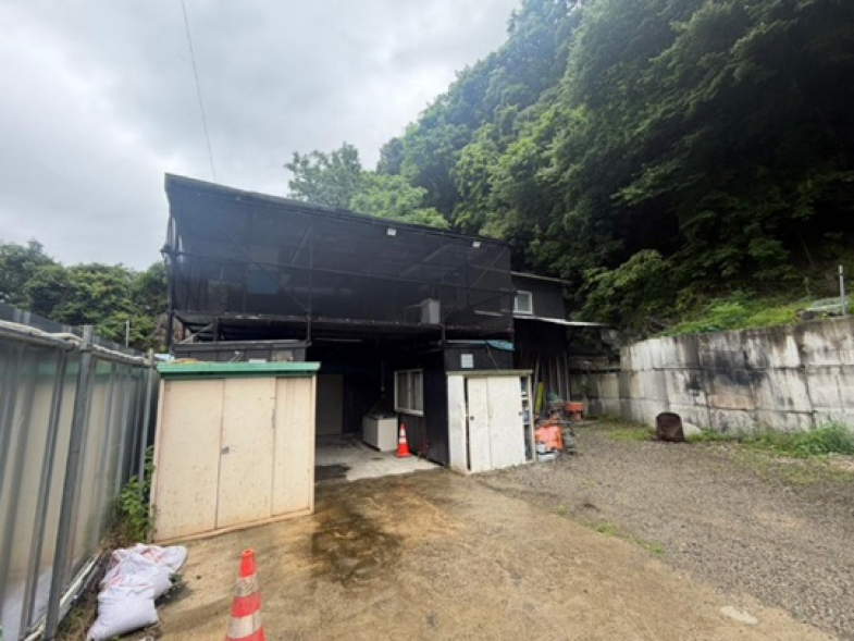 【事務所付事業用地】大阪府高槻市成合